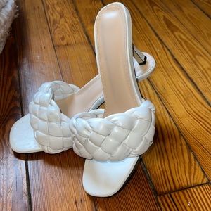 WHITE QUILTED BRAIDED SLIDE HEEL/PUMP/SANDAL/MULES  sz 40 (9)